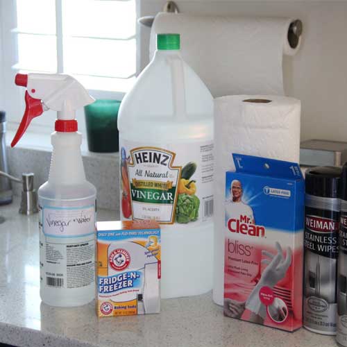 چه موادی برای تمیز کردن یخچال لازم است؟