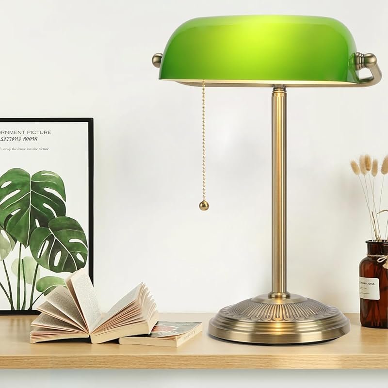 Classic Green Bankers Lamp with Brass Finish and Pull Switch for Home 
